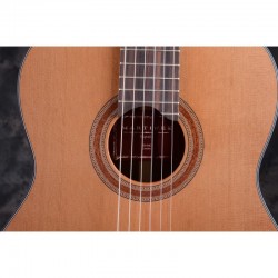 Guitarra Clásica MARTINEZ España ES-04C Tapa de Cedro Brillo