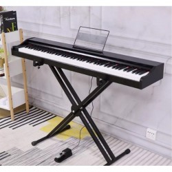 ProKeys P135 Piano de 88 teclas contrapesadas